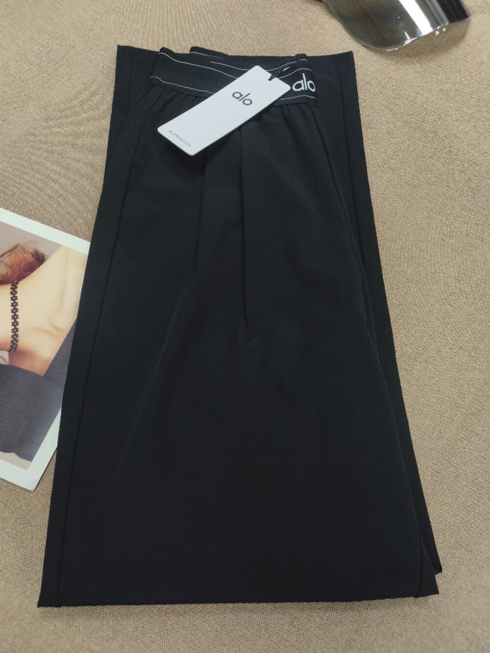 Alo Yoga Loose Suit Up Trouser Black - Perfect Work To Weekend Style (Regular)🌹 - Picture 7 of 8